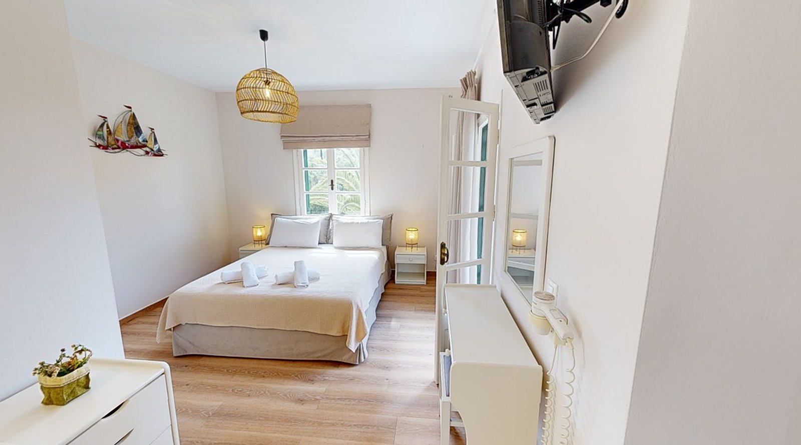 andrikos-studios-paxos-bedroom-1-3