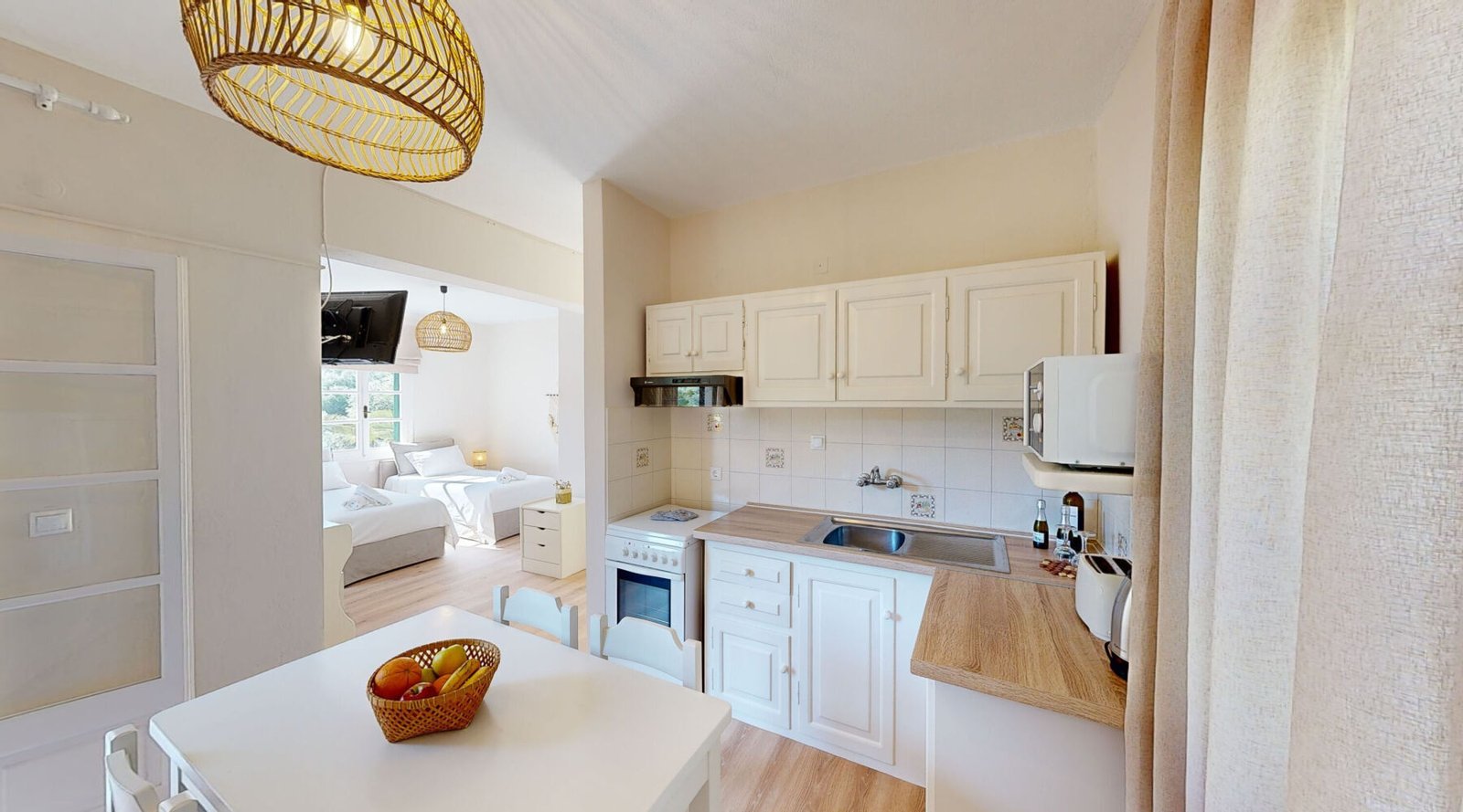 img-crm-6ef80bb237adf4b6f77d0700e1255907-20240516-122813-andrikos-studios-18-1800-1500